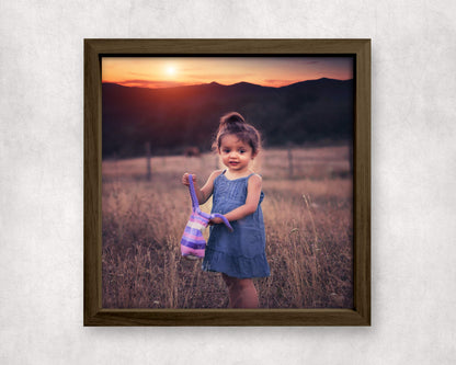 7x7 Photo Wooden Block Frame in the color dark natural with an aluminum photo insert